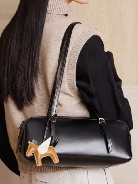 Torebka BAGUETTE czarna